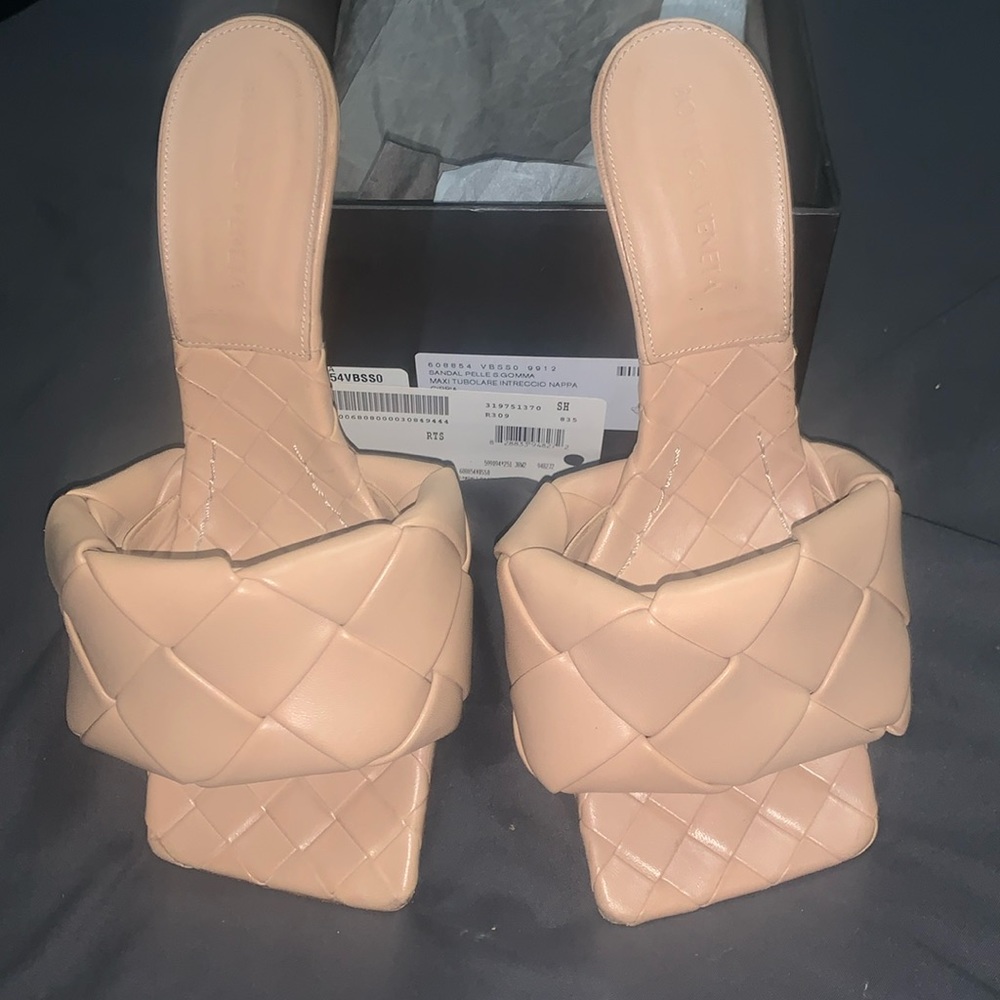Bottega Vanera lido mules